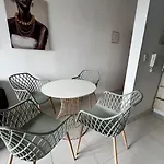 Hermoso apto psio 22 con 3 habitaciones y piscina