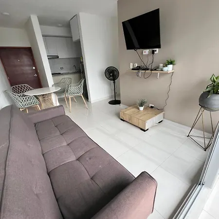Hermoso Apto Psio 22 Con 3 Y Piscina